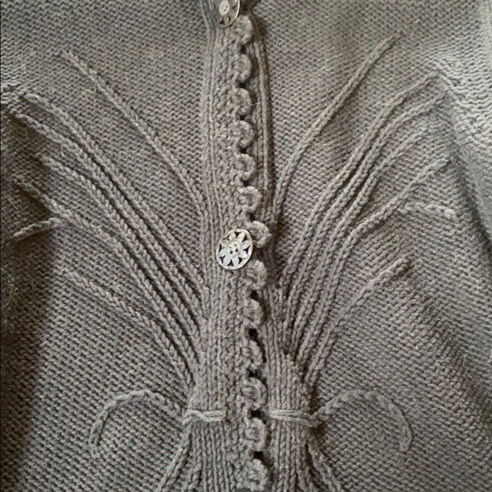 Sweater - Picture 7 of 8